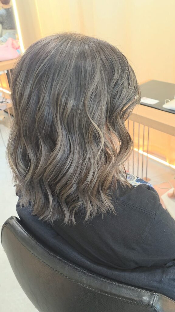 air touch highlight gradient color Singapore blonde highlights low damage plex bleach Japanese hair salon Clarke Quay Chinatown soft blend natural dimension humid climate