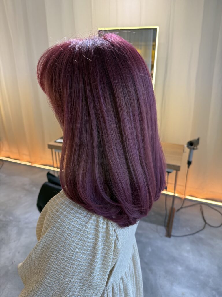 Pink Bleach Touch-Up Hair Color Singapore | Low-Damage Japanese Hair Salon Singapore 1 Pink bleach touch-up hair color by Colorist Ura and Director Stylist Satsuki at Colors Japanese Hair Salon Singapore near Clarke Quay MRT, low-damage bleach Singapore, pink hair color Singapore and Japanese hair salon Singapore
