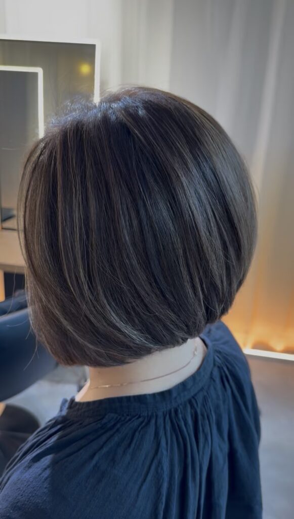 Grey Blending Bob Singapore – Natural White Hair Blending 1 Natural grey blending on a polished Japanese bob haircut at Colors Japanese Hair Salon Singapore near Clarke Quay MRT, Chinatown and Havelock Road, softly blending white hair with seamless regrowth and glossy dimension.