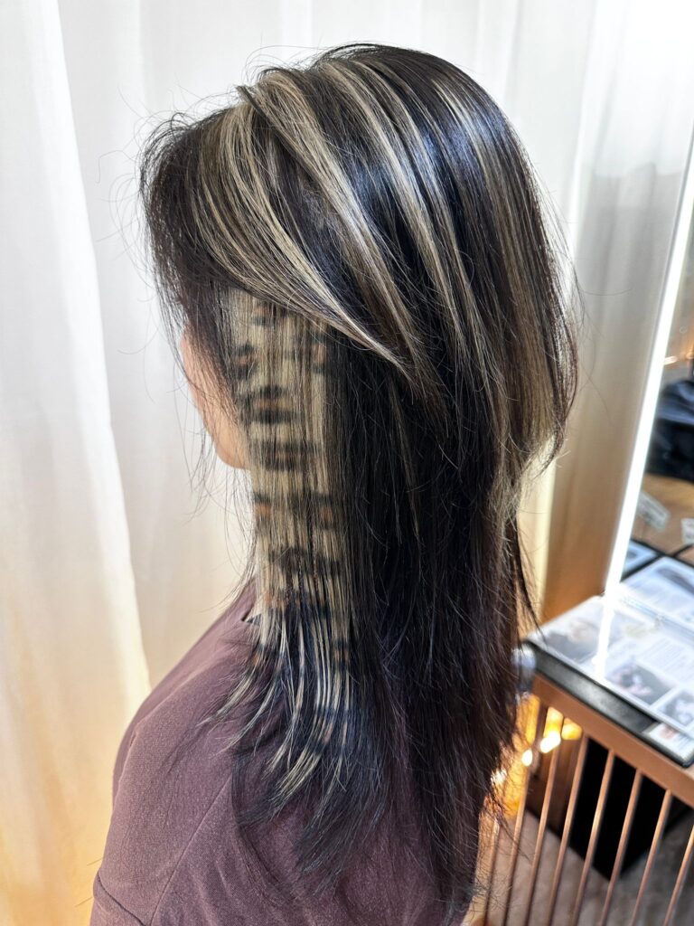 Leopard design color with highlights bleach pattern by Creative Manager Issey at Colors Japanese Hair Salon Singapore near Clarke Quay Chinatown Singapore