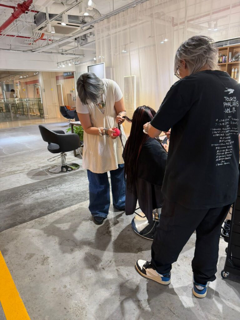 Teamwork Hair Salon Singapore Efficient Japanese Service 1 teamwork Japanese hair salon Singapore efficient service Clarke Quay Chinatown Havelock Road fast service Japanese techniques salon teamwork system