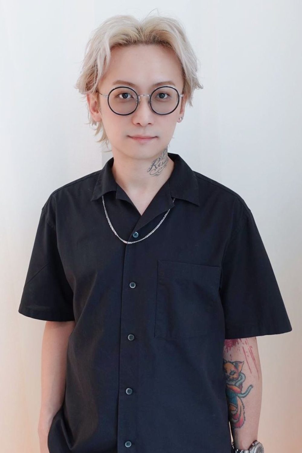 Issey – Creative Manager & Specialist in Wolf Cut & Artistic Styling at Colors Hair Salon Singapore